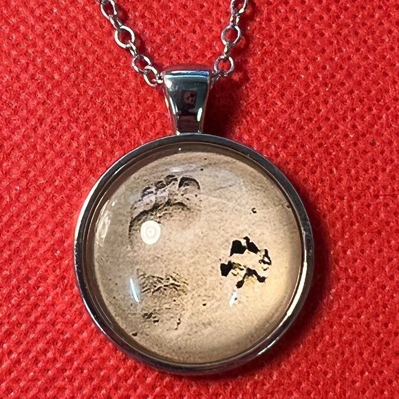 Footprint and Pawprint in the Sand Round Silver Tone Pendant Necklace - Picture 1 of 5